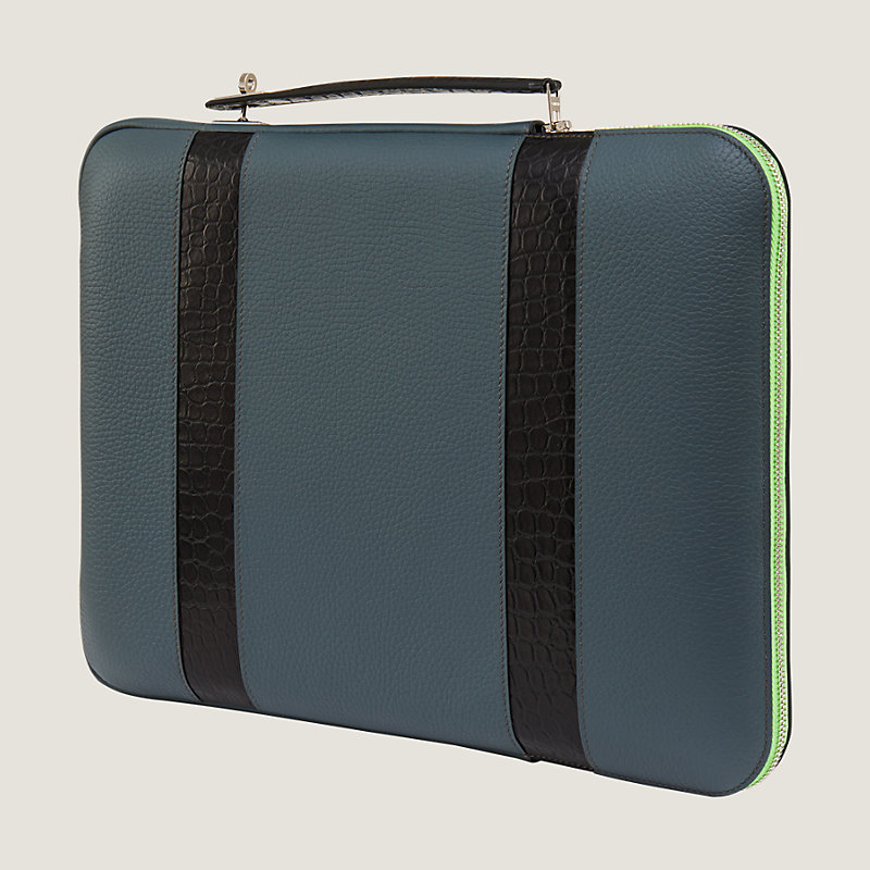 briefcase--1066598 16-front-2-